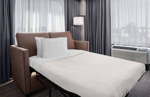 Woburn Hotel | Hampton Inn Boston Woburn