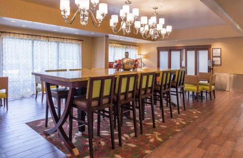 Dentsville Hotel | Hampton Inn Columbia Northeast-Fort Jackson Area