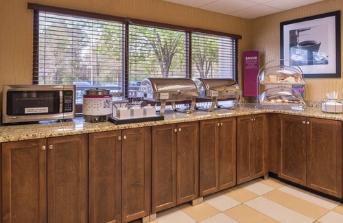 Dentsville Hotel | Hampton Inn Columbia Northeast - Fort Jackson Area