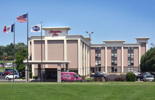 Greater South Side Hotel | Hampton Inn Des Moines-Airport