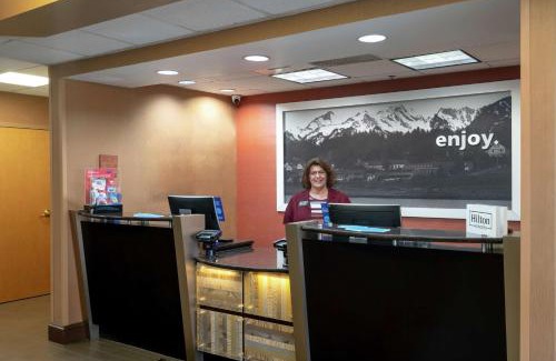 Newbern Hotel | Hampton Inn Dublin