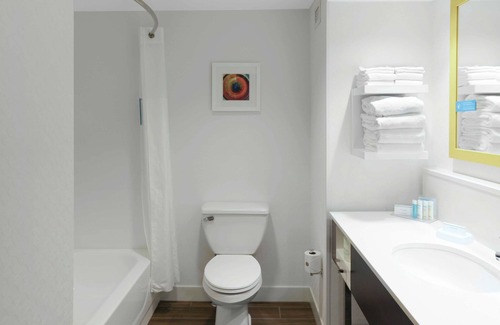 Jasper Hotel | Hampton Inn Jasper