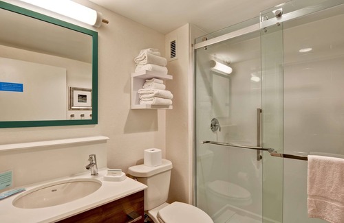 East Memphis Hotel | Hampton Inn Memphis-Poplar