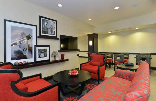 Otterbien Home Hotel | Hampton Inn Middletown