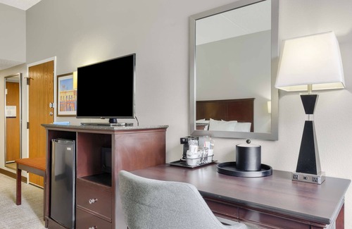 Tillmans Corner Hotel | Hampton Inn Mobile-I-10/Bellingrath Gardens