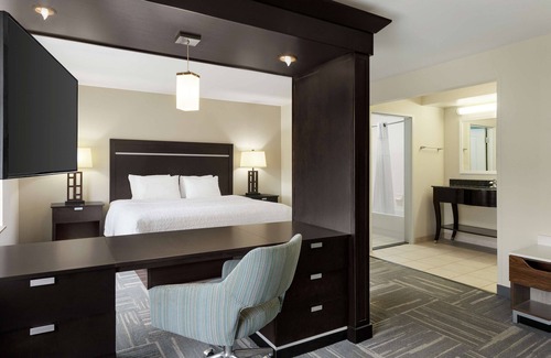 New Albany Hotel | Hampton Inn New Albany