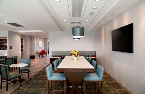 March Air Reserve Base Hotel | Hampton Inn Riverside March Air Force Base, Ca