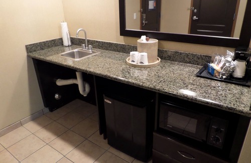 Bakersfield Hotel | Hampton Inn & Suites Bakersfield/Hwy 58, CA