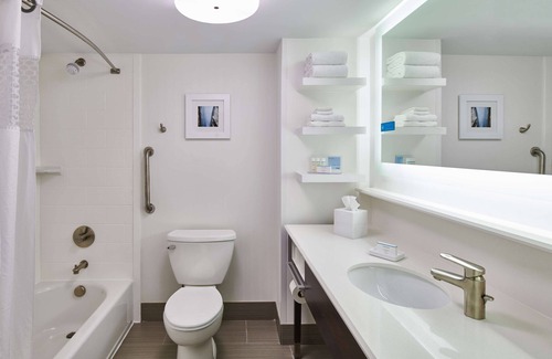 Chapel Hill Hotel | Hampton Inn & Suites Chapel Hill/Durham, Area