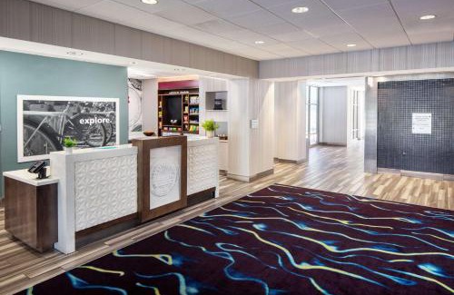 Charlotte Hotel | Hampton Inn & Suites Charlotte/Ballantyne, Nc