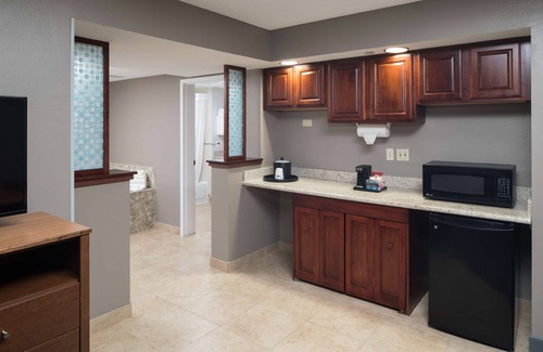 Skokie Hotel | Hampton Inn & Suites Chicago-North Shore/Skokie