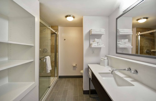 Easton Hotel | Hampton Inn & Suites Columbus-Easton Area