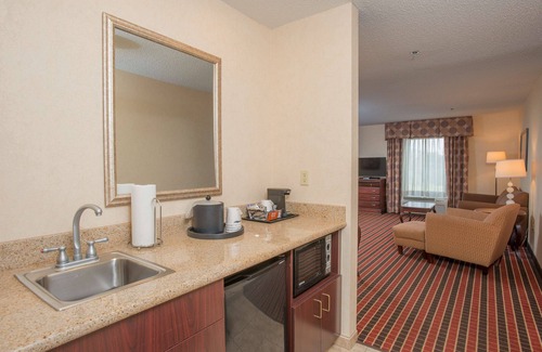 Englewood Hotel | Hampton Inn & Suites Dayton-Airport