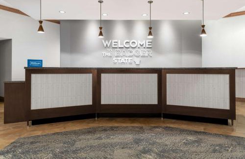 Madison Hotel | Hampton Inn & Suites Madison Downtown