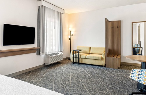 Merced Hotel | Hampton Inn & Suites Merced