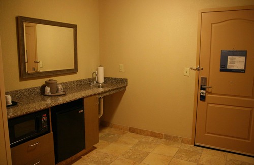 Mobile Hotel | Hampton Inn & Suites Mobile Providence Park/Airport