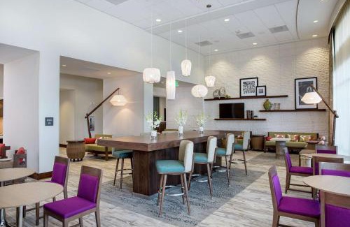 Kapolei Hotel | Hampton Inn & Suites Oahu Kapolei - FREE Parking - No Resort Fee