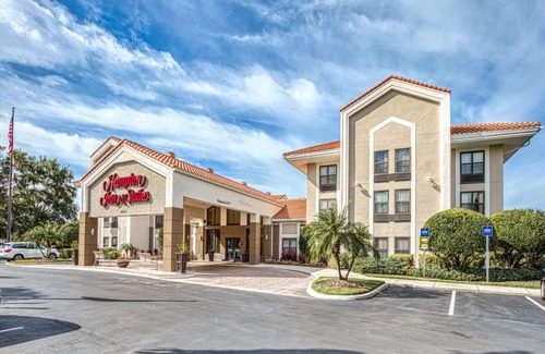 Orlando Hotel | Hampton Inn & Suites Orlando-East UCF