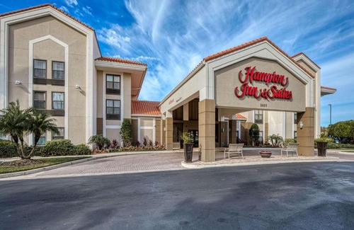 Orlando Hotel | Hampton Inn & Suites Orlando-East UCF