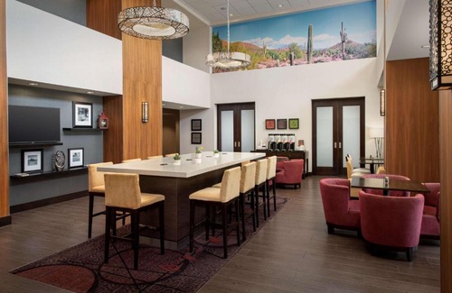 Tempe Hotel | Hampton Inn & Suites Phoenix/Tempe