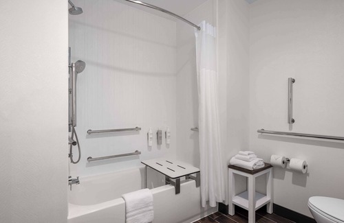 Pittsboro Hotel | Hampton Inn & Suites Pittsboro