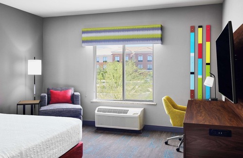 Ridgecrest Hotel | Hampton Inn & Suites Ridgecrest