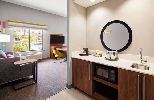 Ridgecrest Hotel | Hampton Inn & Suites Ridgecrest