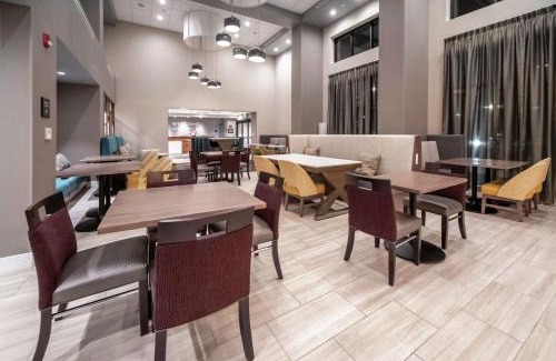 Santa Maria Hotel | Hampton Inn & Suites Santa Maria