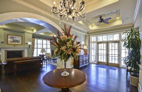 Yamacraw Village Hotel | Hampton Inn & Suites Savannah Historic District