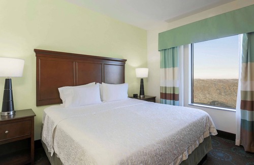 Triadelphia Hotel | Hampton Inn & Suites Wheeling-The Highlands