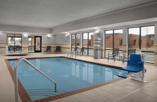 Williston Hotel | Hampton Inn & Suites Williston