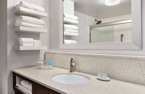 Waycross Hotel | Hampton Inn Waycross