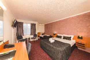 Rockhampton Hotel | Hampton Villa Motel