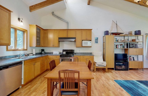 Sea Ranch House | Hand-Built Home w/Deck, WiFi & Shared Pool/Tennis - Close to Bluff Trail, Golf