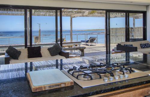 Elgin House | Hangklip Villa by Host Agents