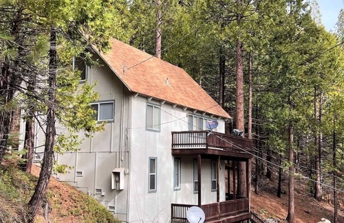 Cold Springs House | Hank`s Pinecrest Chalet