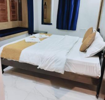 Amar Sagar Pol House | Hanu Guest house