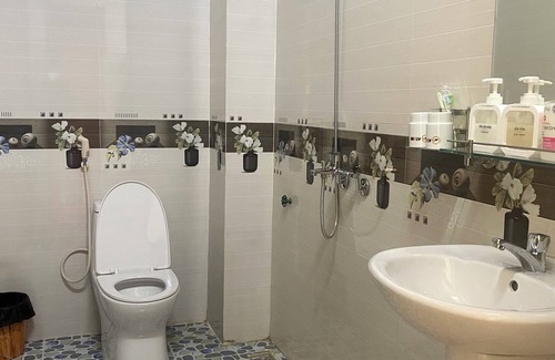 Son Trach Hotel | Happy field homesaty