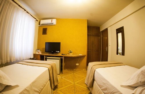 Zona 01 Hotel | Harbor Self Cidade Verde