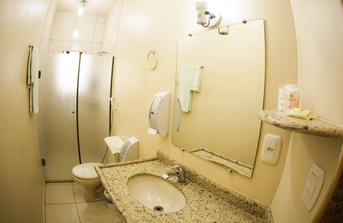 Zona 01 Hotel | Harbor Self Cidade Verde