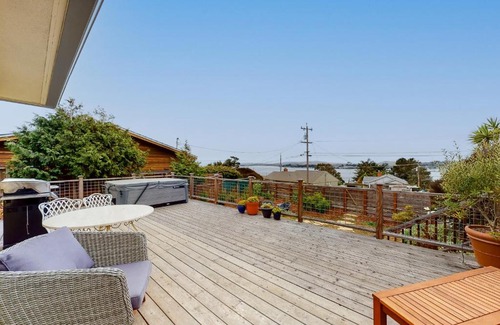 Old Town House | Harbor View Hideaway