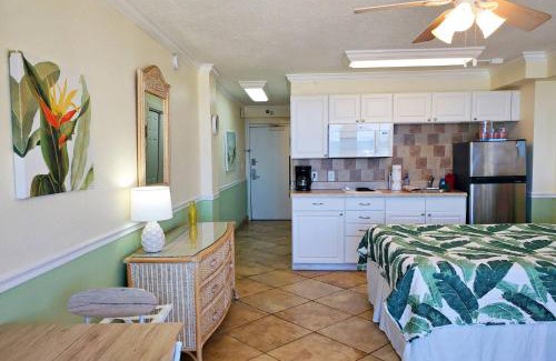 Lenox Park House | Harbour Beach Resort Unit #818