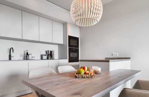 List Apartment | Harbourview Suite – Sea View,Infrared Shower, EthanolFireplace, WineRefrigerator