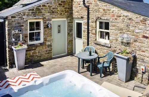 Eastgate House | Hare Cottage