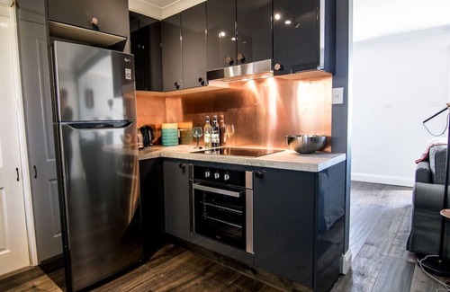 Katoomba Apartment | Harmonica - unique modern chic apartment