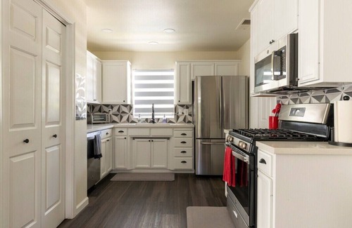 Three Rivers House | Harmony Ranch · Casual luxury! Safe-Private-Hottub-Firepit-1/2acre