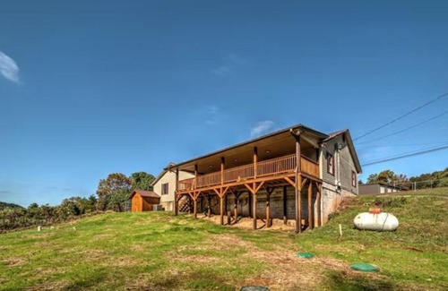 Williamstown House | Harper House Inn