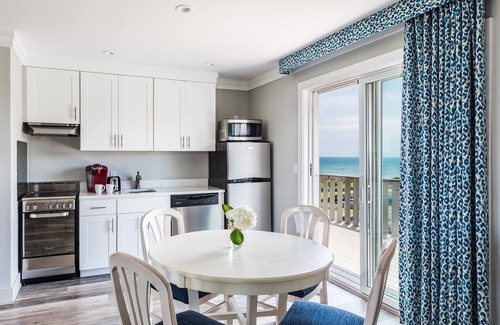 Montauk Hotel | Hartmans' Briney Breezes Beach Resort