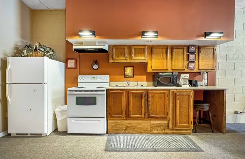 Matewan Resort | Hatfield McCoy Resort/Room #1nSleeps 5, Direct access to Hatfield McCoy Trails