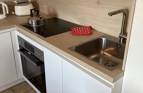 Dornick Apartment | Haus am Kleinen Plöner See, vacation apartment on the right